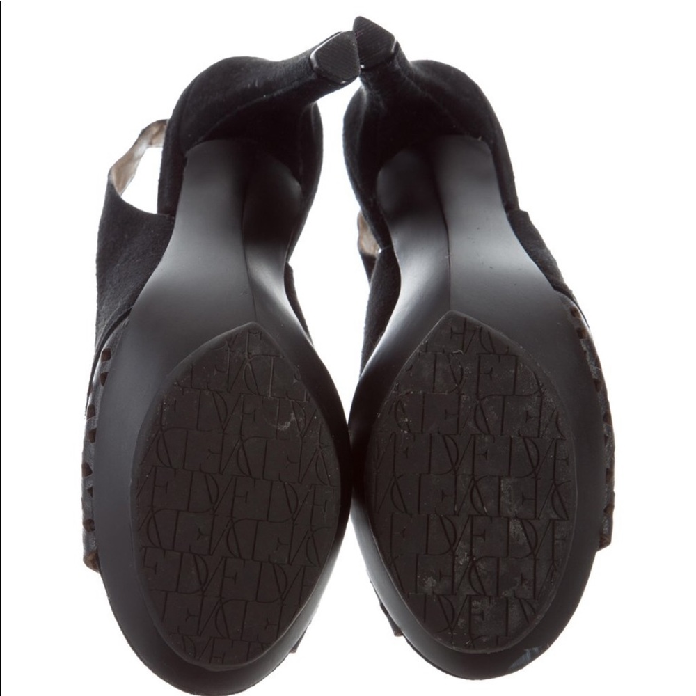 Diana Von Authentic - image 2